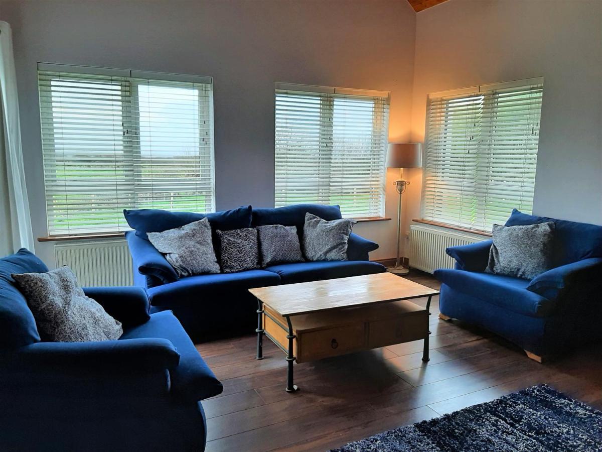 Skye'S Atlantic Retreat Villa Milltown Malbay Exterior photo